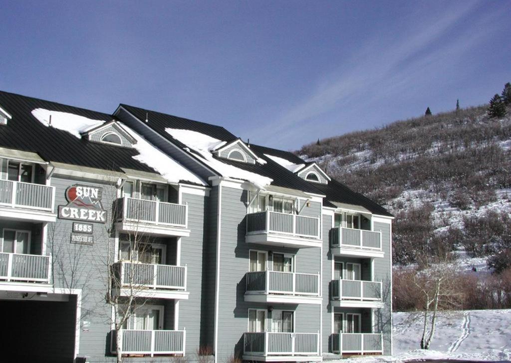 Prospector Accommodations By All Seasons Resort Lodging Park Stadt Exterior foto