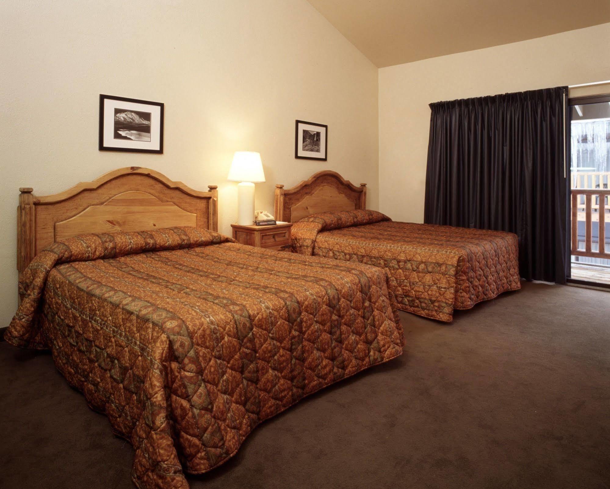 Prospector Accommodations By All Seasons Resort Lodging Park Stadt Zimmer foto
